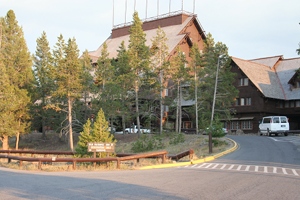 Hotel Yellowstone Old faithful